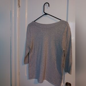 Leo & Nicole Medium Gray Sweater Pre-owned